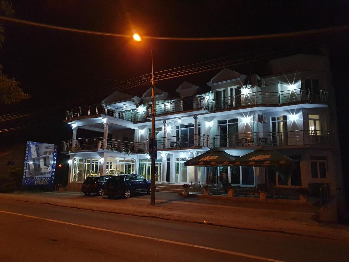 A Klub Apartmani Mrcajevci Exterior foto
