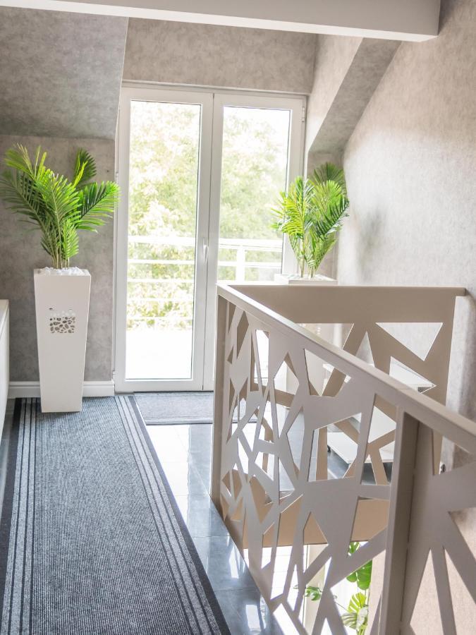 A Klub Apartmani Mrcajevci Exterior foto